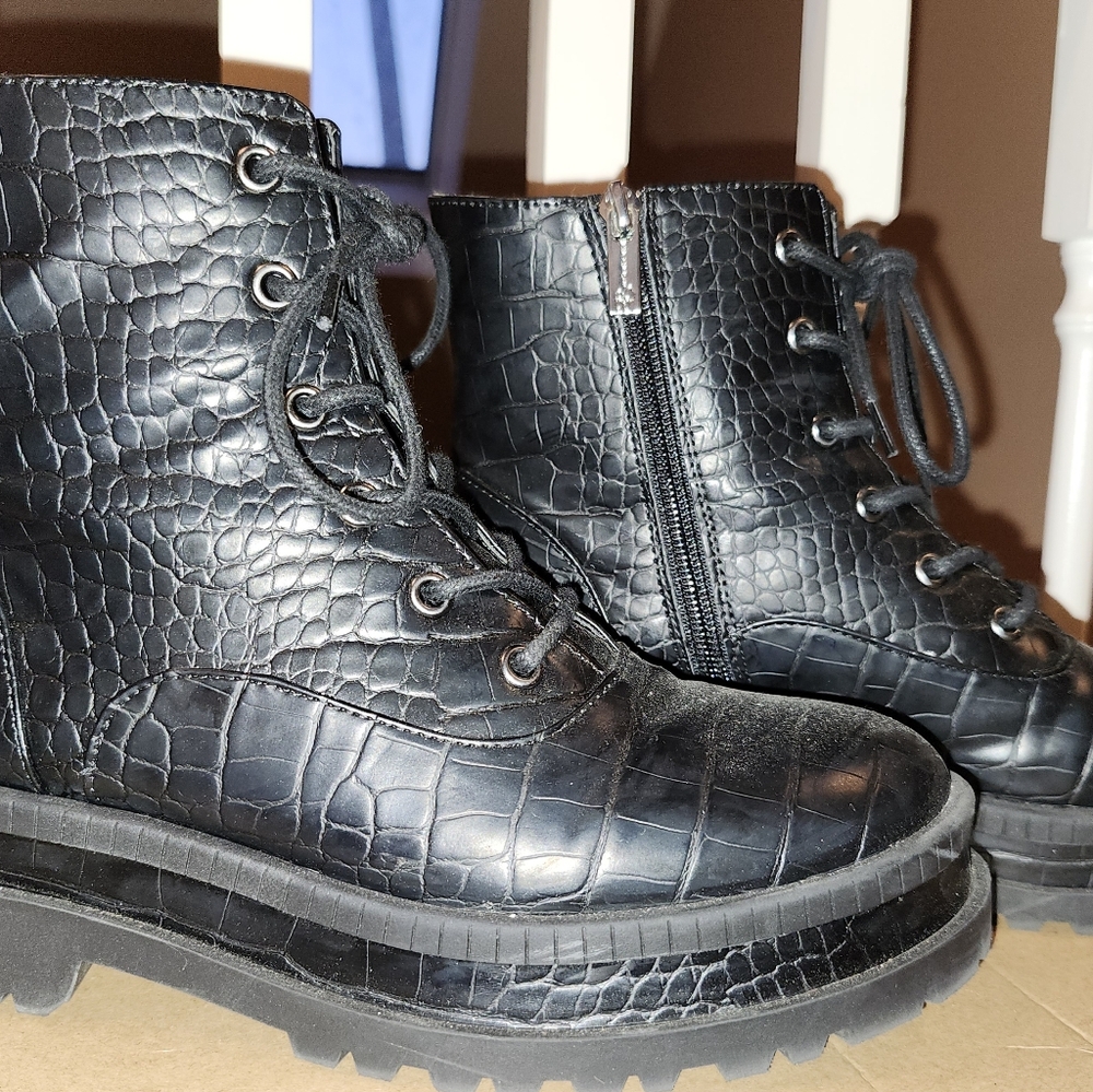 Jessica Simpson Enita Lace-Up Combat Boots - Size 8/Black
